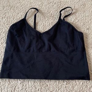 Black sports bra
